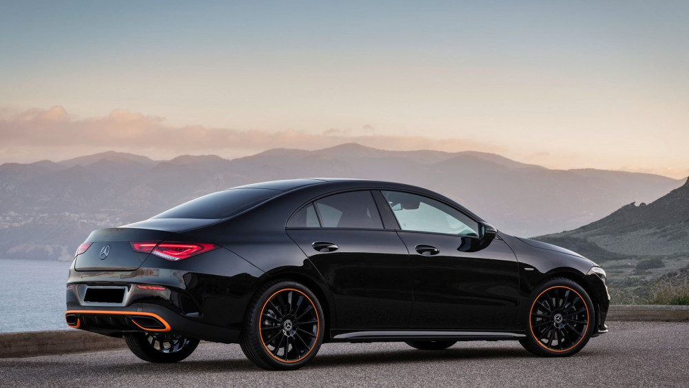 CLA 200 Exterior 2 v2