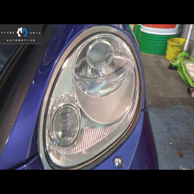 Headlamp Restoration3